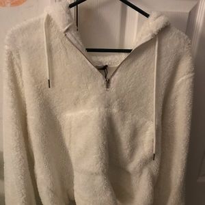 Trendy white Sherpa
